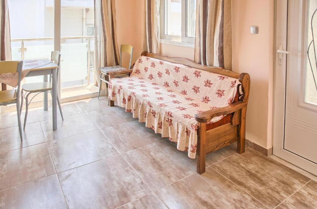 Despinas Seafront Apartments,Haraki Bagian luar foto