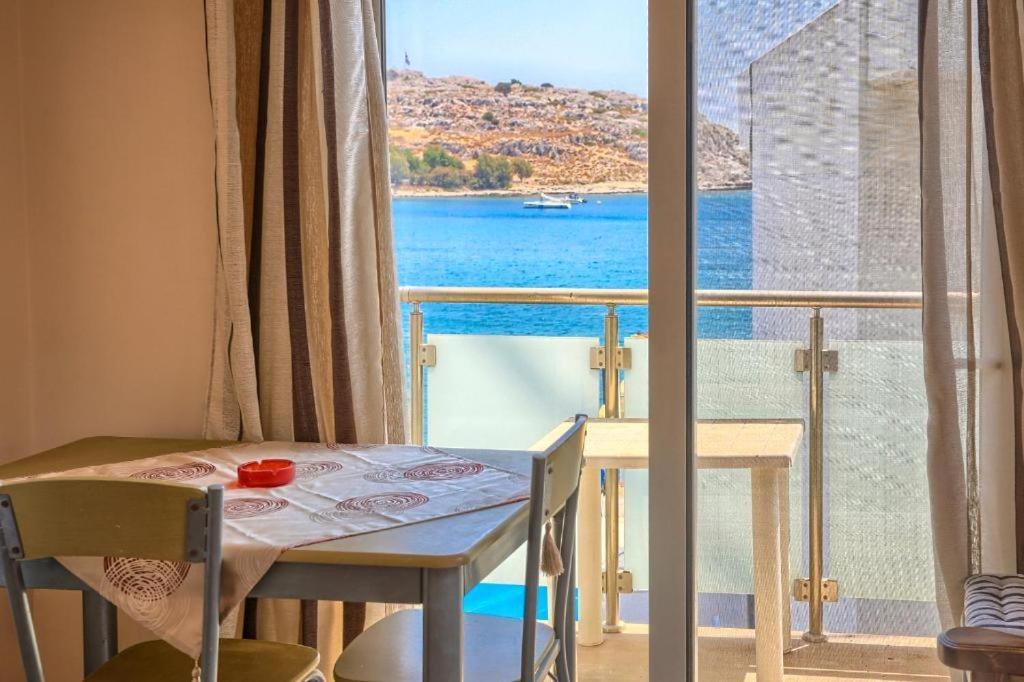 Despinas Seafront Apartments,Haraki Bagian luar foto