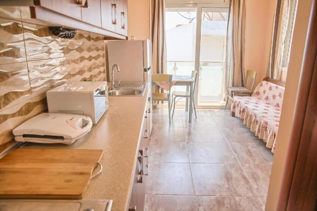 Despinas Seafront Apartments,Haraki Bagian luar foto